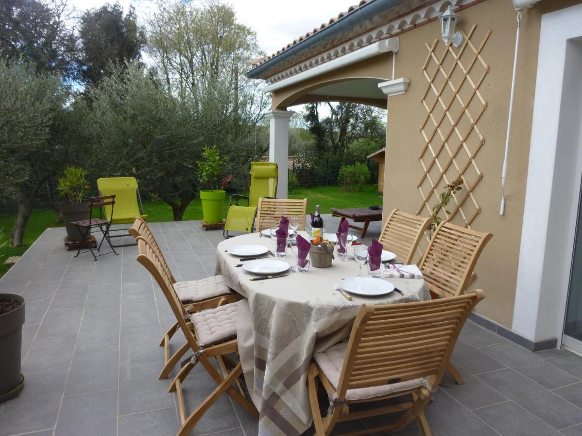 Le Mas De Tiomka Saint-Maximin (Gard) Exterior foto